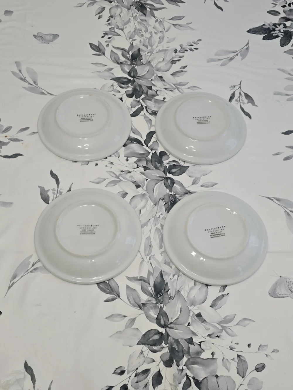 Vintage Pottery Barn Set Of 4 Suppertime Restaurant Salad Plates White